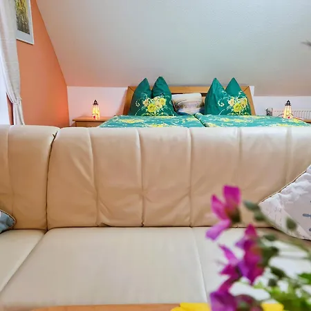 Apartment Seepferdchen Bei Zacher Kuehlungsborn
